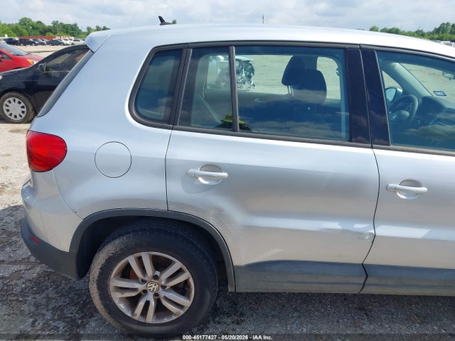 Volkswagen Tiguan S