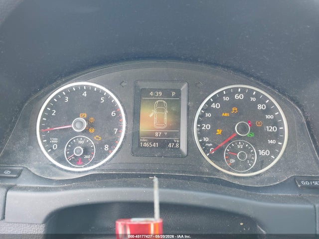 Volkswagen Tiguan S