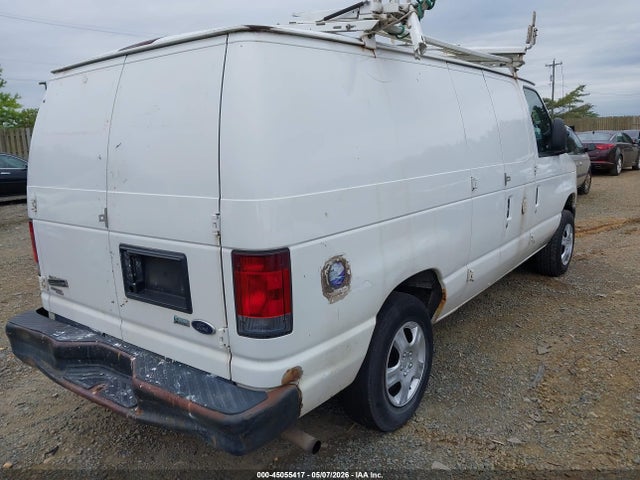 Ford E-150 Commercial