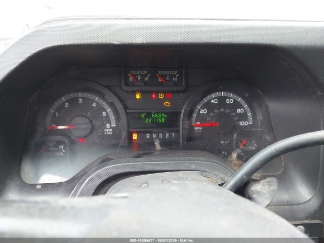 Ford E-150 Commercial