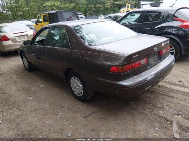 Toyota Camry Le