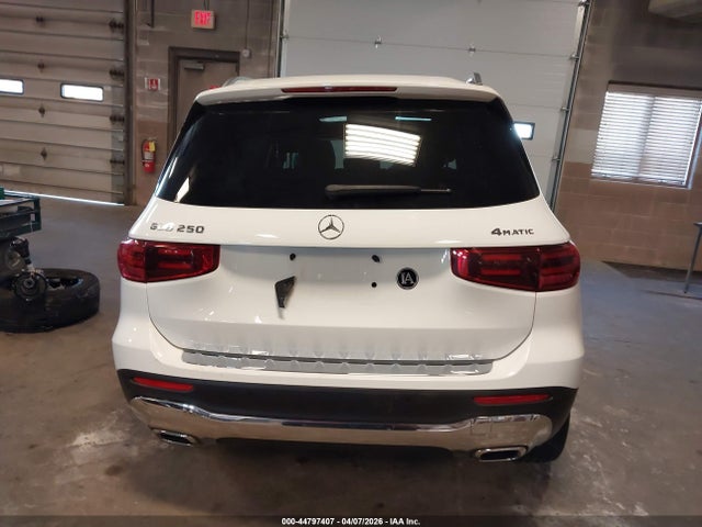 Mercedes-Benz GLB 4matic