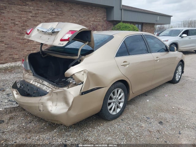 Toyota Camry Xle V6