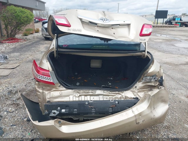 Toyota Camry Xle V6