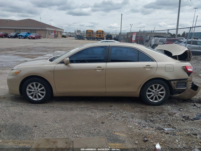 Toyota Camry Xle V6