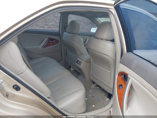Toyota Camry Xle V6