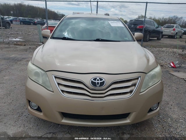 Toyota Camry Xle V6