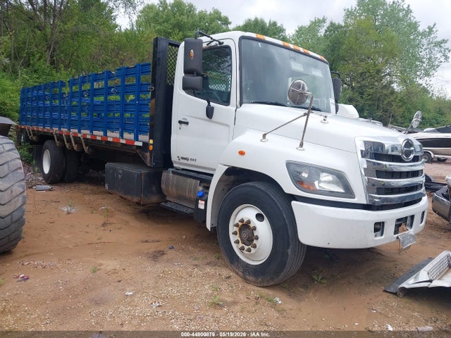 Salvage Hino Hino 338 Image