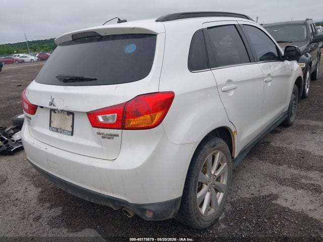 Mitsubishi Outlander Se