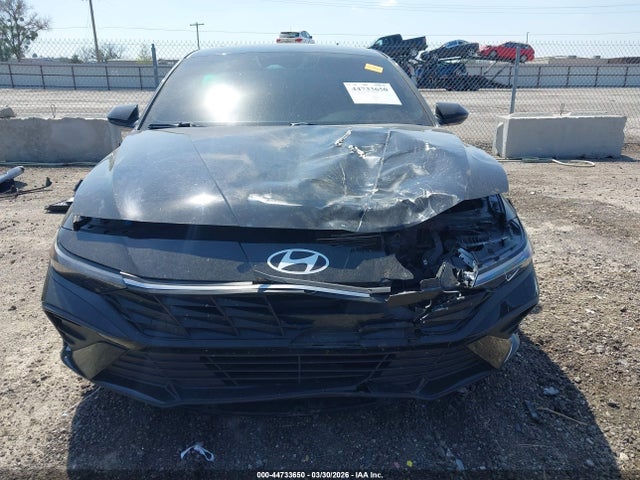 Hyundai ELANTRA Sel