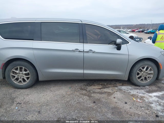 Chrysler Pacifica Touring