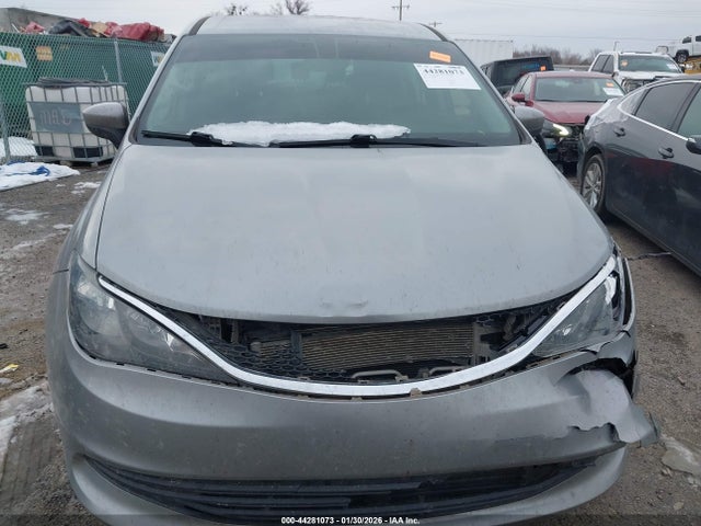 Chrysler Pacifica Touring