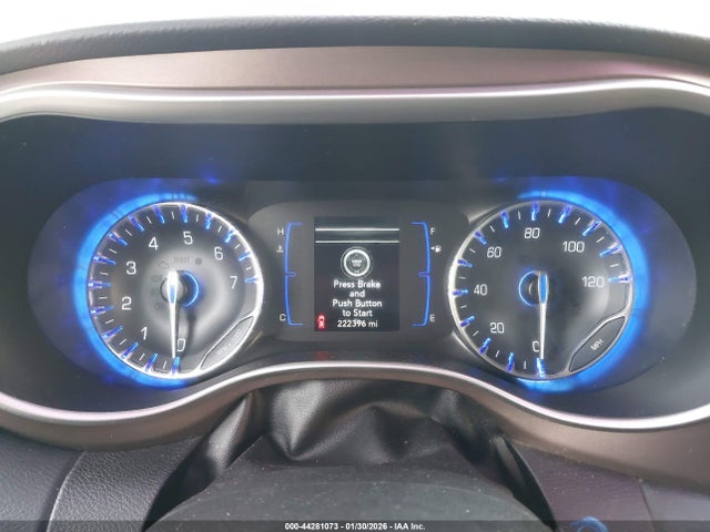 Chrysler Pacifica Touring