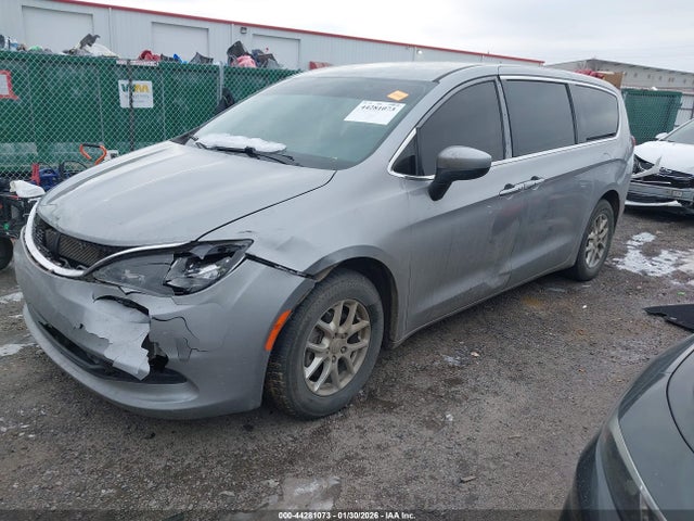 Chrysler Pacifica Touring