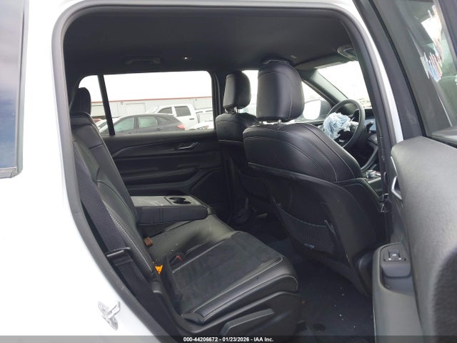 Jeep Grand Cherokee Altitude 4x4