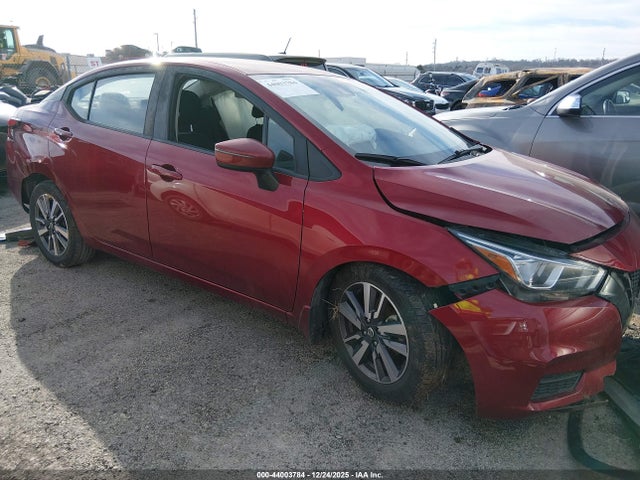 Salvage Nissan Versa Image