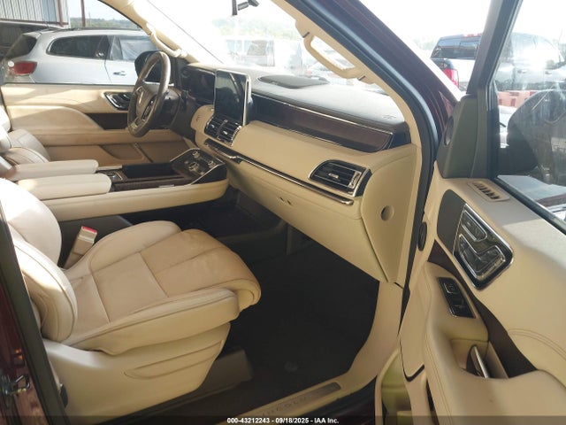 Lincoln Navigator Reserve