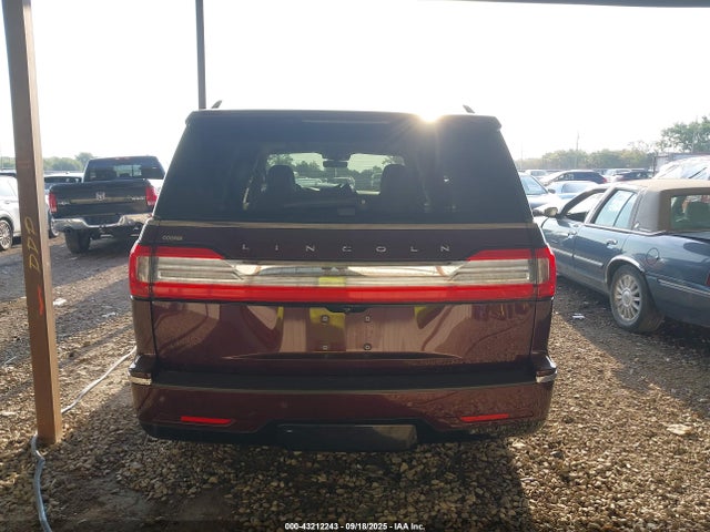 Lincoln Navigator Reserve