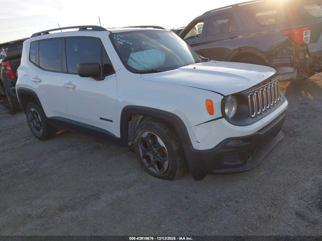 Salvage Jeep Renegade Image