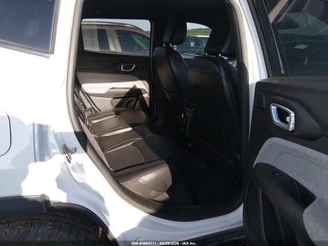 Jeep Compass Latitude Lux Fwd