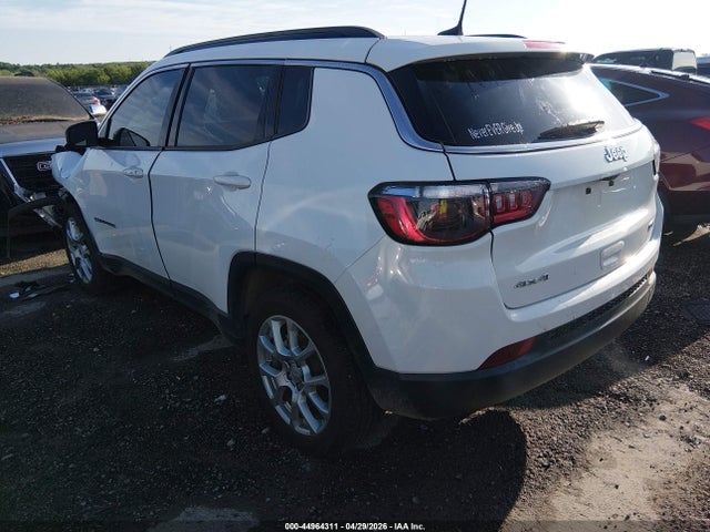 Jeep Compass Latitude Lux Fwd