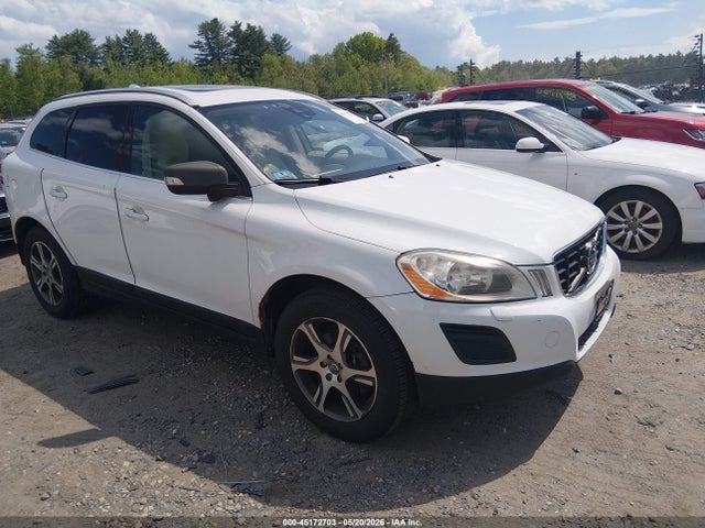 Salvage Volvo XC60 Image