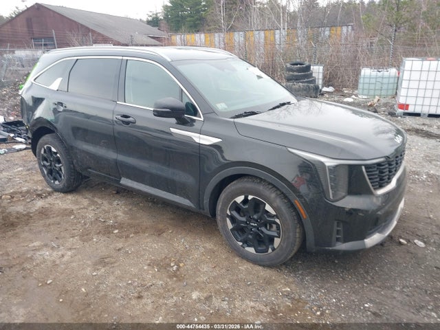 Salvage Kia Sorento Image