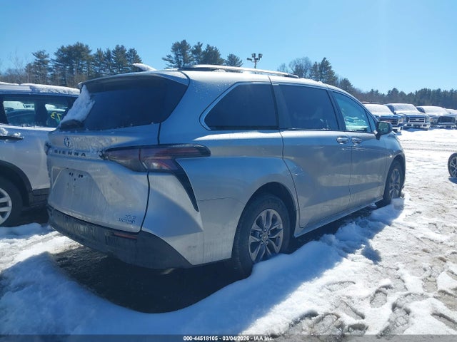 Toyota Sienna Xle