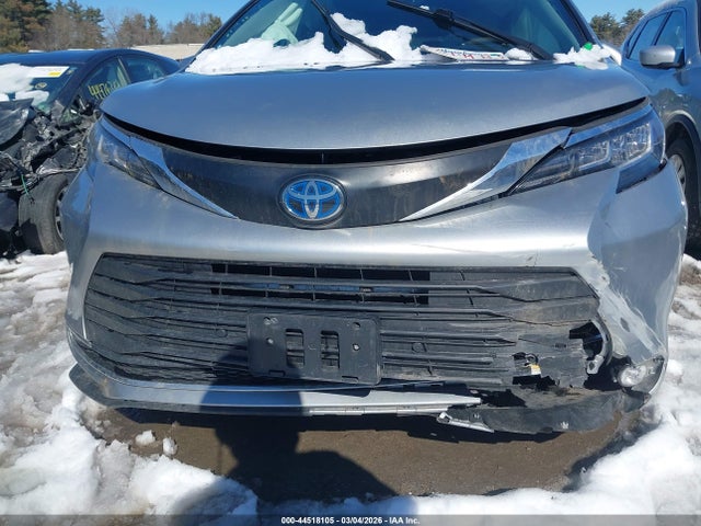Toyota Sienna Xle