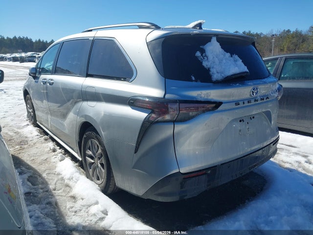 Toyota Sienna Xle