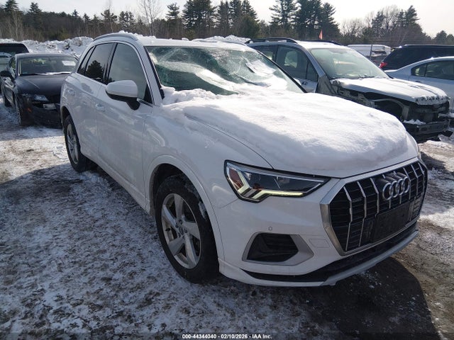 Salvage Audi Q3 Image