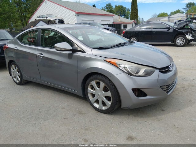 Salvage Hyundai ELANTRA Image