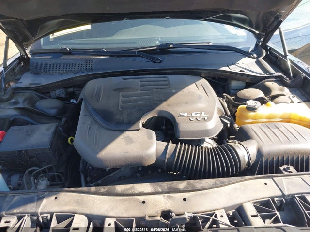 Dodge Charger Se