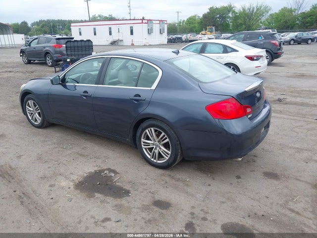 INFINITI G25 Journey
