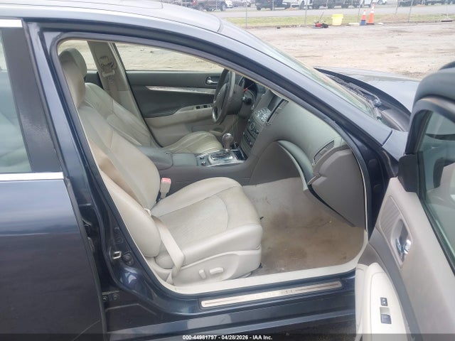 INFINITI G25 Journey