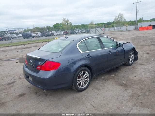 INFINITI G25 Journey
