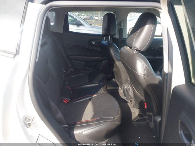 Jeep Compass Trailhawk 4x4