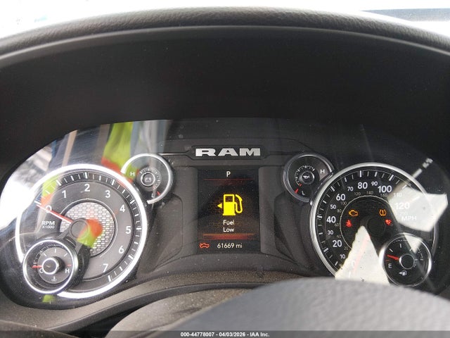 Ram 1500 Big Horn  4x4 5'7 Box