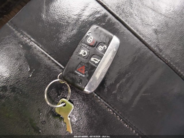 Land Rover LR2
