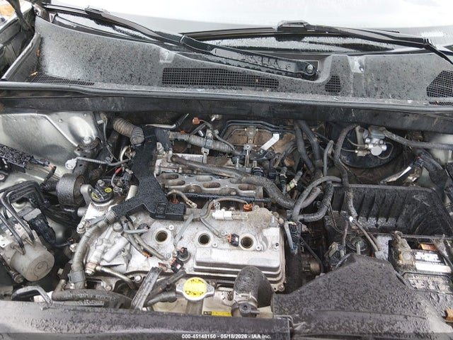 Toyota Highlander Base V6
