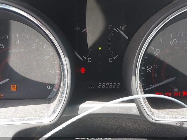 Toyota Highlander Base V6