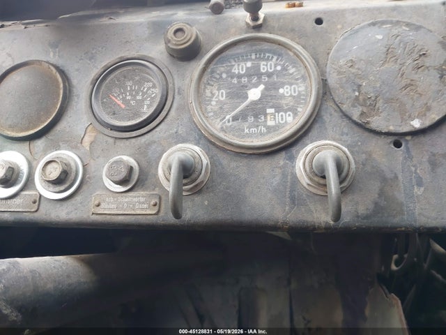 Mercedes-Benz Unimog
