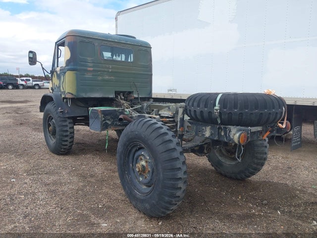 Mercedes-Benz Unimog