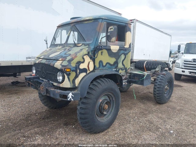 Mercedes-Benz Unimog