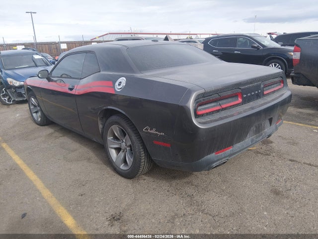 Dodge Challenger Sxt