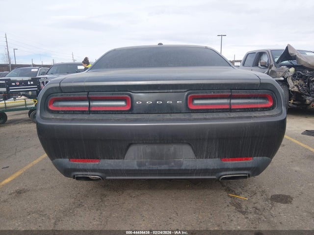 Dodge Challenger Sxt