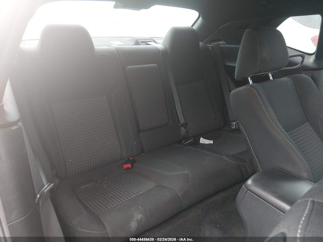 Dodge Challenger Sxt