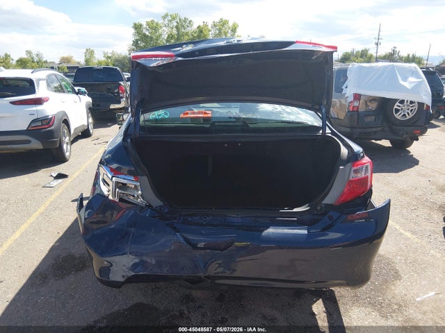 Toyota Camry Le