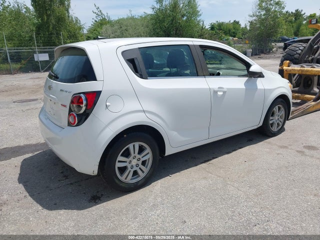 Chevrolet Sonic Lt Auto