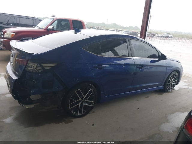 Hyundai ELANTRA Sport